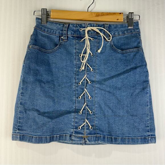 PacSun Lace-Up Denim Jean Mini Skirt Women’s 2 Size 25 Punchy Western Chic - Picture 1 of 4